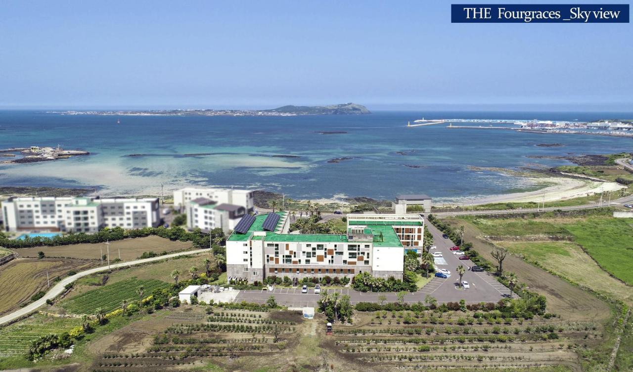 The Four Grace Resort ซอกวีโพ ภายนอก รูปภาพ
