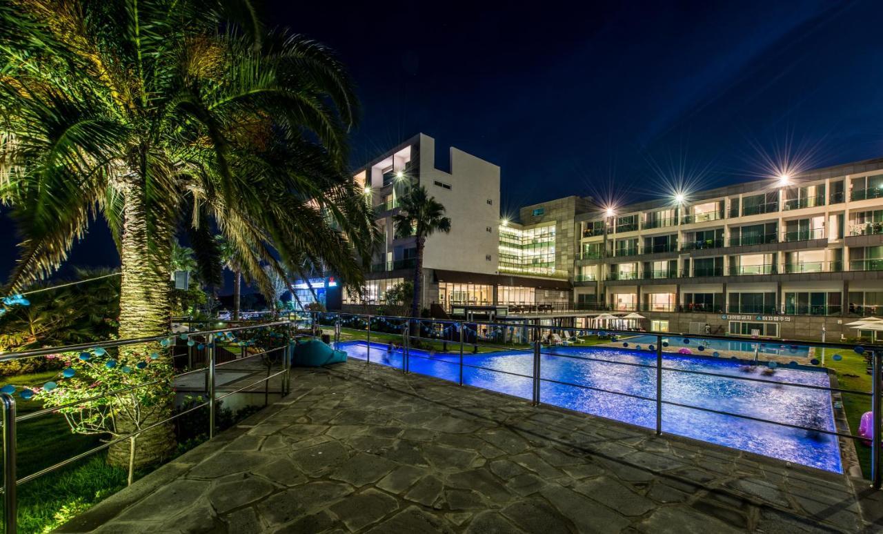 The Four Grace Resort ซอกวีโพ ภายนอก รูปภาพ